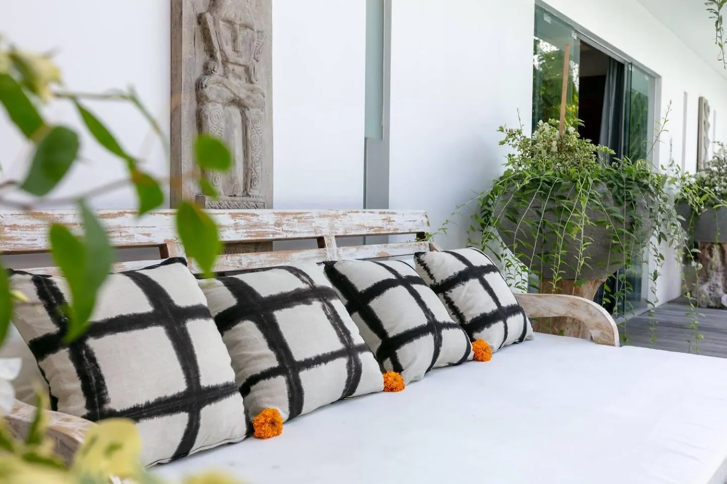 Amazing 4 Bedroom Villa With Garden, Pool In Seminyak Indonesia